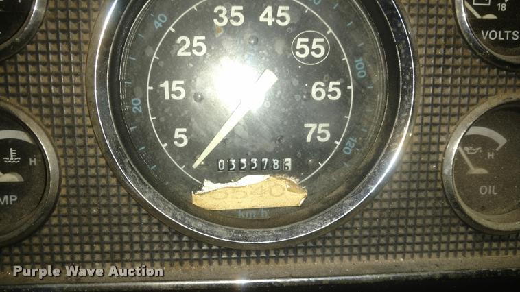 image for item DB0817 1989 Ford CT8000 paint striping truck