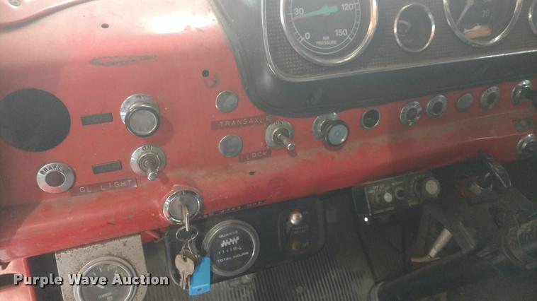 image for item DB0817 1989 Ford CT8000 paint striping truck