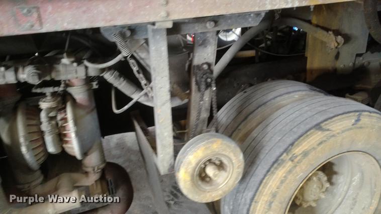 image for item DB0817 1989 Ford CT8000 paint striping truck