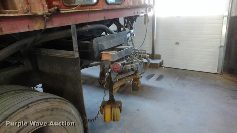 image for item DB0817 1989 Ford CT8000 paint striping truck