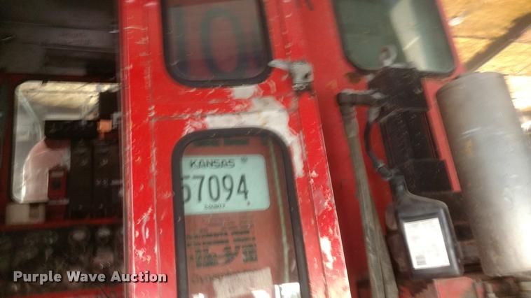 image for item DB0817 1989 Ford CT8000 paint striping truck