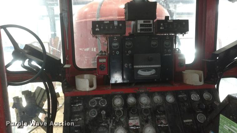 image for item DB0817 1989 Ford CT8000 paint striping truck