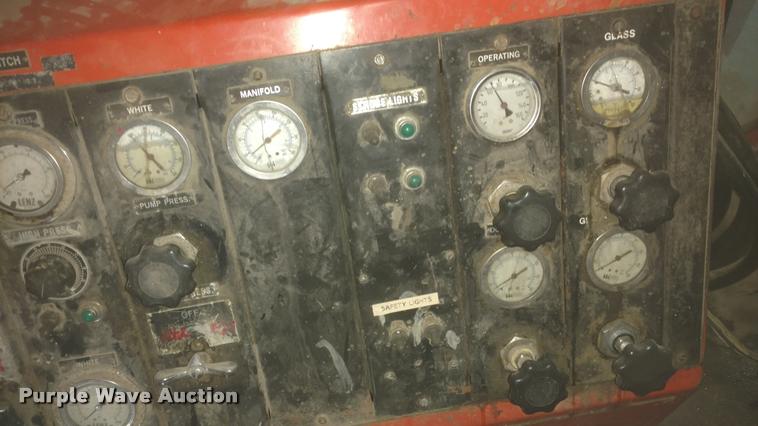 image for item DB0817 1989 Ford CT8000 paint striping truck