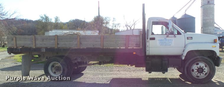 image for item DB2753 2001 GMC C7500 dump flatbed truck