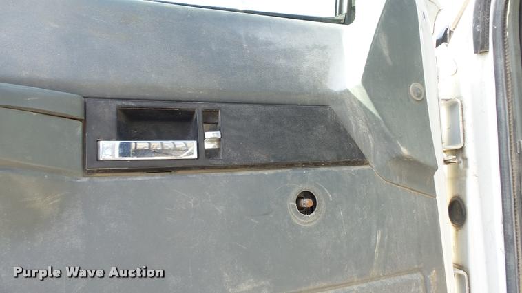 image for item DB2753 2001 GMC C7500 dump flatbed truck