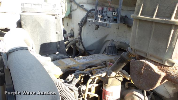 image for item DB2753 2001 GMC C7500 dump flatbed truck