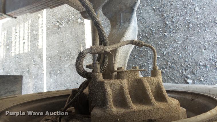 image for item DB2753 2001 GMC C7500 dump flatbed truck