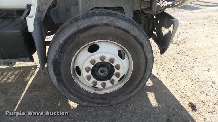 image for item DB2753 2001 GMC C7500 dump flatbed truck