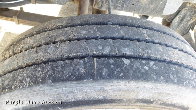 image for item DB2753 2001 GMC C7500 dump flatbed truck