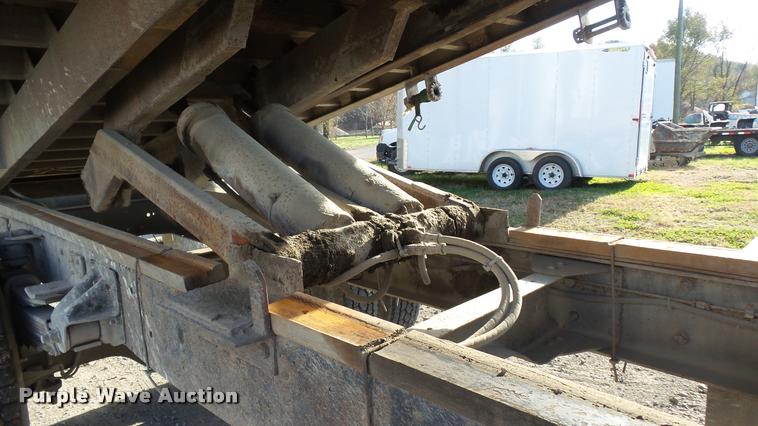 image for item DB2753 2001 GMC C7500 dump flatbed truck