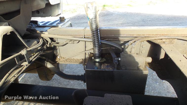 image for item DB2753 2001 GMC C7500 dump flatbed truck