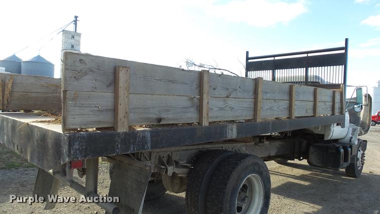 image for item DB2753 2001 GMC C7500 dump flatbed truck