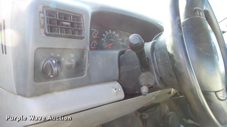 image for item DB2754 2000 Ford F350 Super Duty SuperCab utility truck