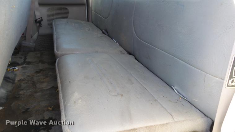 image for item DB2754 2000 Ford F350 Super Duty SuperCab utility truck