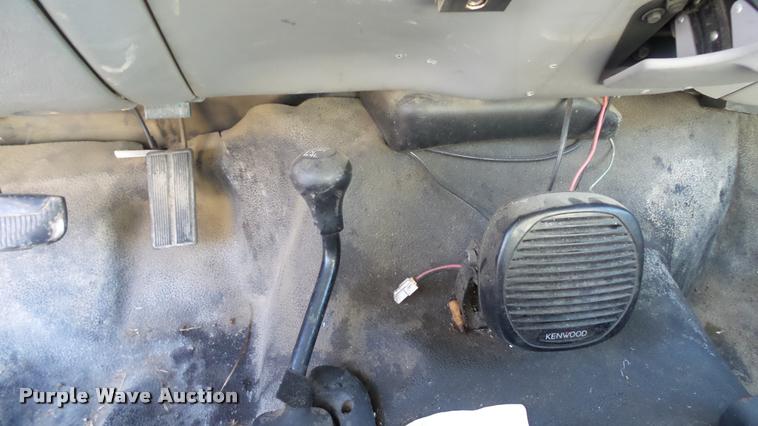 image for item DB2754 2000 Ford F350 Super Duty SuperCab utility truck