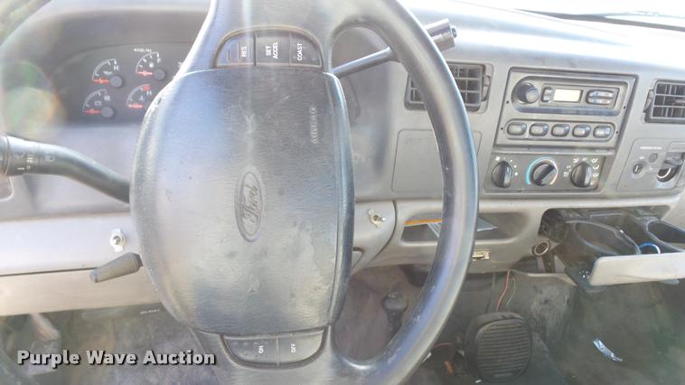 image for item DB2754 2000 Ford F350 Super Duty SuperCab utility truck