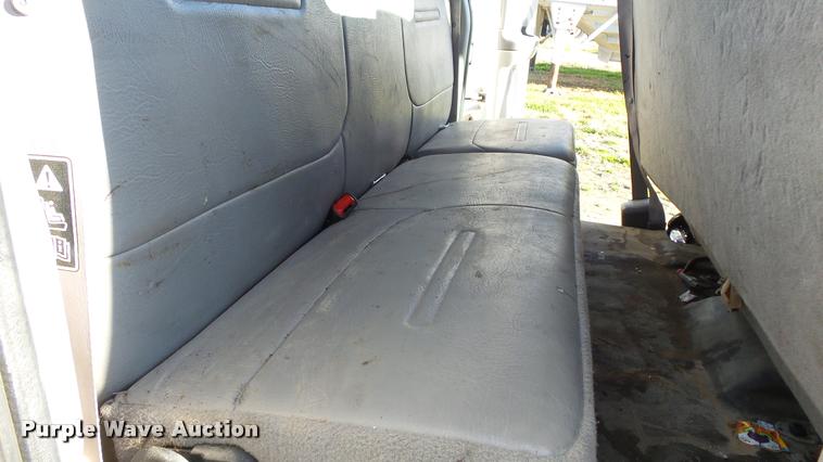 image for item DB2754 2000 Ford F350 Super Duty SuperCab utility truck