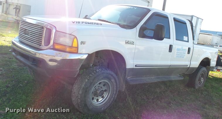 image for item DB2755 2000 Ford F250 Super Duty Crew Cab pickup truck