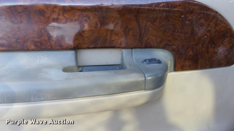 image for item DB2755 2000 Ford F250 Super Duty Crew Cab pickup truck