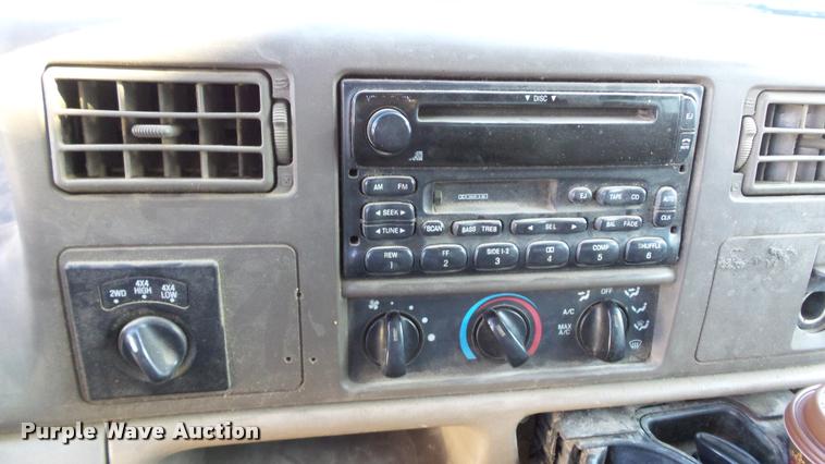 image for item DB2755 2000 Ford F250 Super Duty Crew Cab pickup truck