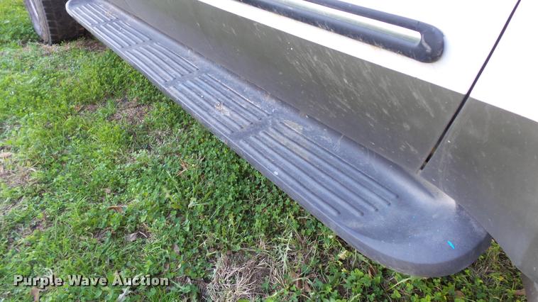 image for item DB2755 2000 Ford F250 Super Duty Crew Cab pickup truck