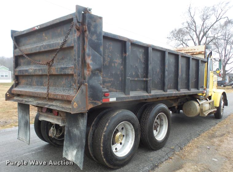 image for item DB2856 1987 Freightliner FLC-64T dump truck