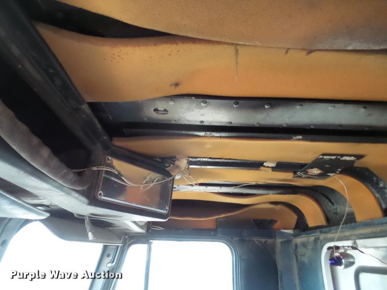 image for item DB2856 1987 Freightliner FLC-64T dump truck