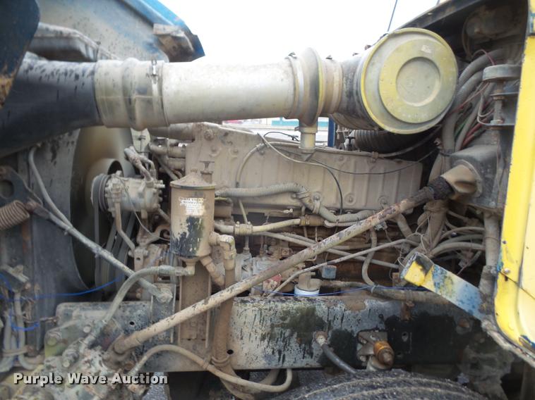 image for item DB2856 1987 Freightliner FLC-64T dump truck