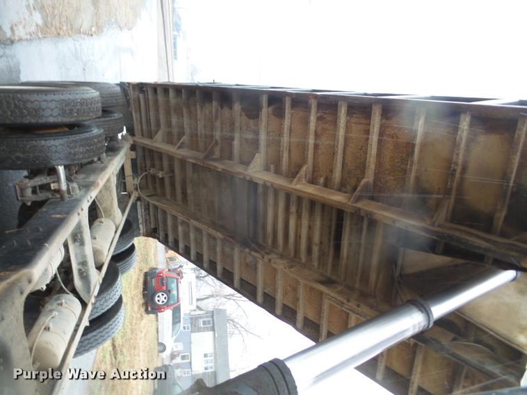 image for item DB2856 1987 Freightliner FLC-64T dump truck