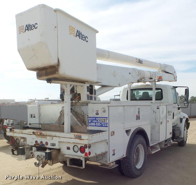 image for item DB3571 2008 International DuraStar 4300 bucket truck
