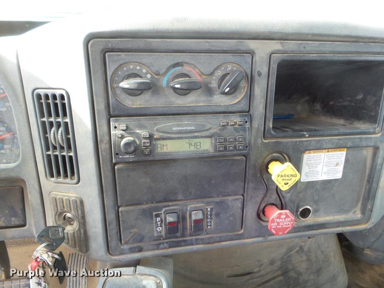 image for item DB3571 2008 International DuraStar 4300 bucket truck