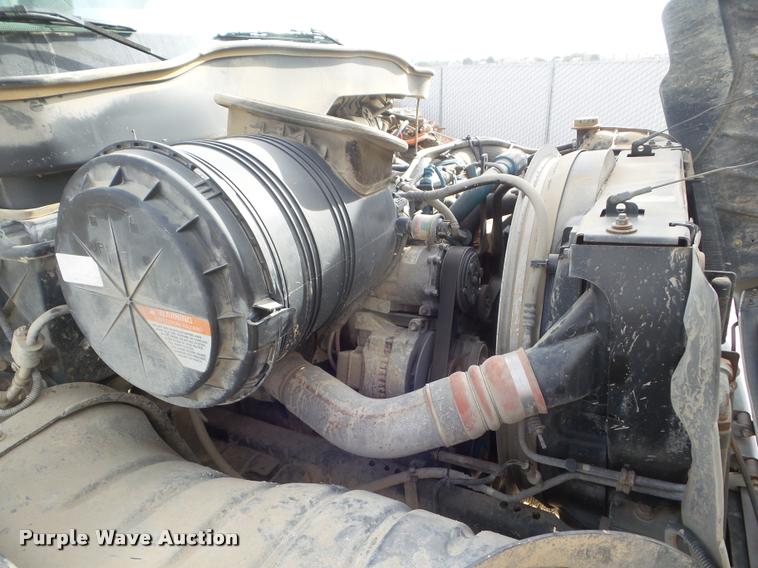 image for item DB3571 2008 International DuraStar 4300 bucket truck