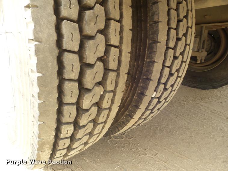 image for item DB3571 2008 International DuraStar 4300 bucket truck