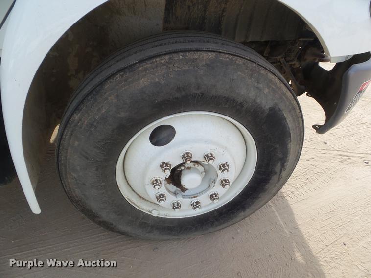 image for item DB3571 2008 International DuraStar 4300 bucket truck