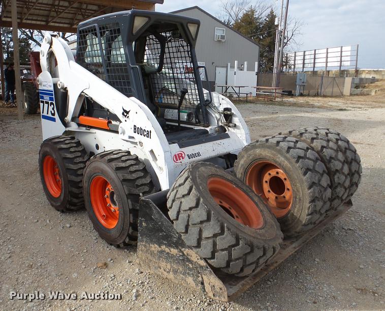 image for item DB5394 2001 Bobcat 773 Turbo skid steer