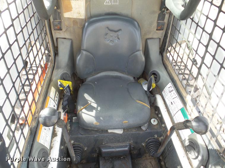 image for item DB5394 2001 Bobcat 773 Turbo skid steer