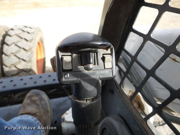 image for item DB5394 2001 Bobcat 773 Turbo skid steer