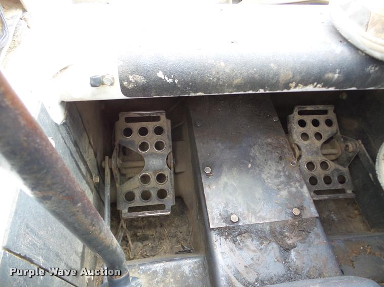image for item DB5394 2001 Bobcat 773 Turbo skid steer