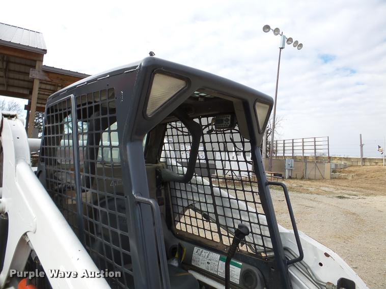 image for item DB5394 2001 Bobcat 773 Turbo skid steer