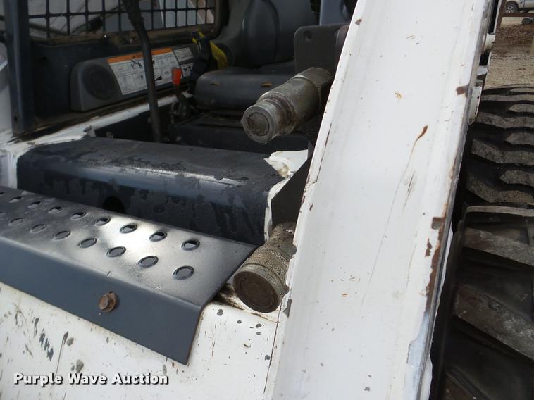 image for item DB5394 2001 Bobcat 773 Turbo skid steer