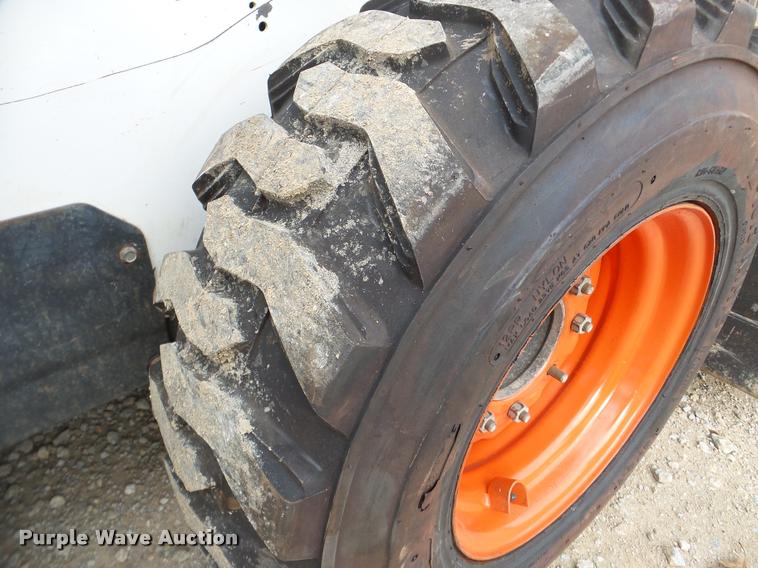 image for item DB5394 2001 Bobcat 773 Turbo skid steer