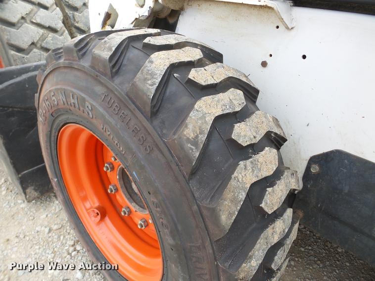 image for item DB5394 2001 Bobcat 773 Turbo skid steer