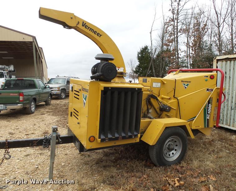 image for item J8999 2010 Vermeer BC1000XL wood chipper