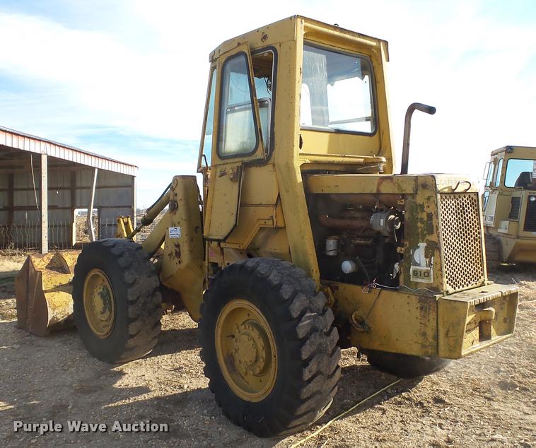 image for item K1001 Caterpillar 910 wheel loader