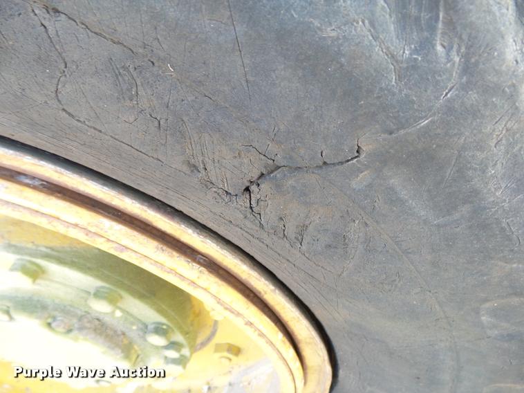 image for item K1001 Caterpillar 910 wheel loader