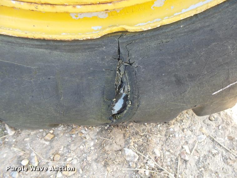 image for item K1001 Caterpillar 910 wheel loader