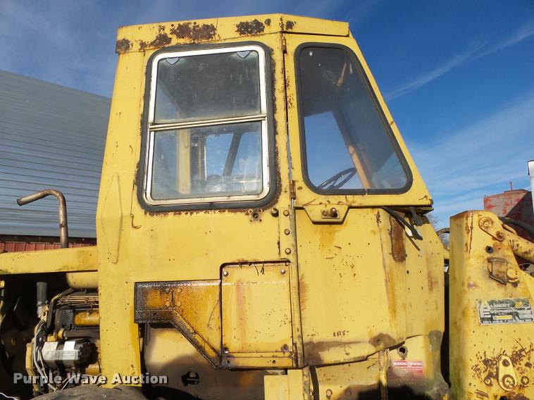 image for item K1001 Caterpillar 910 wheel loader