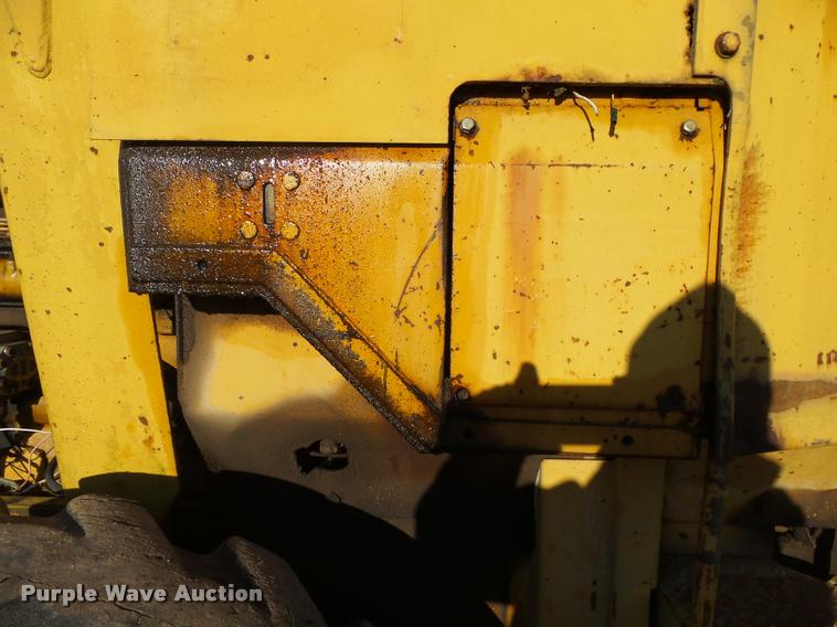 image for item K1001 Caterpillar 910 wheel loader
