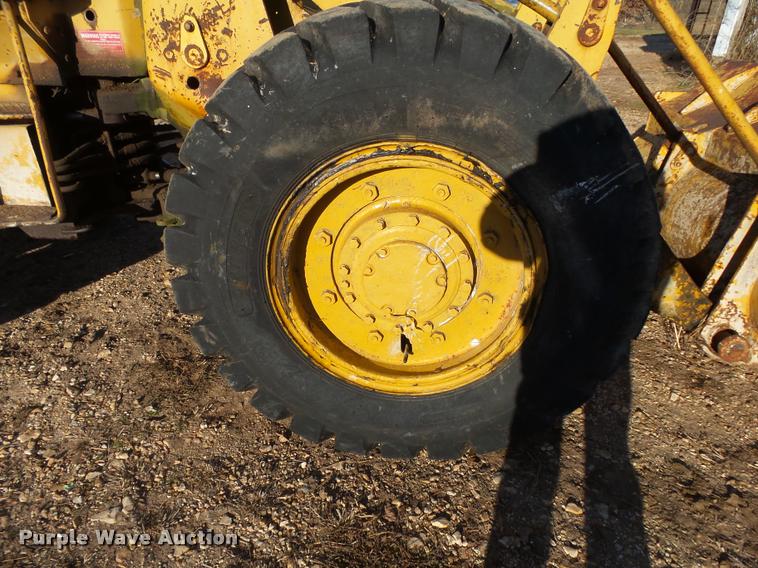 image for item K1001 Caterpillar 910 wheel loader