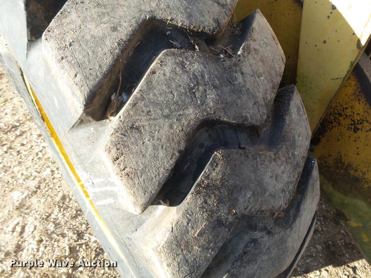 image for item K1001 Caterpillar 910 wheel loader